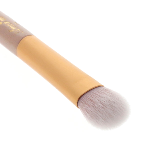 Amorus USA Gold Crush Small Shader Brush #306 Amor us small shader mini brush vegan cruelty free synthetic makeup brush