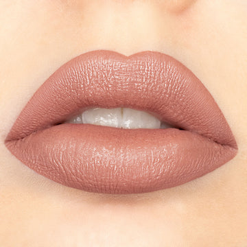 Peachy Nude - Matte Liquid Lipstick | Amorus USA